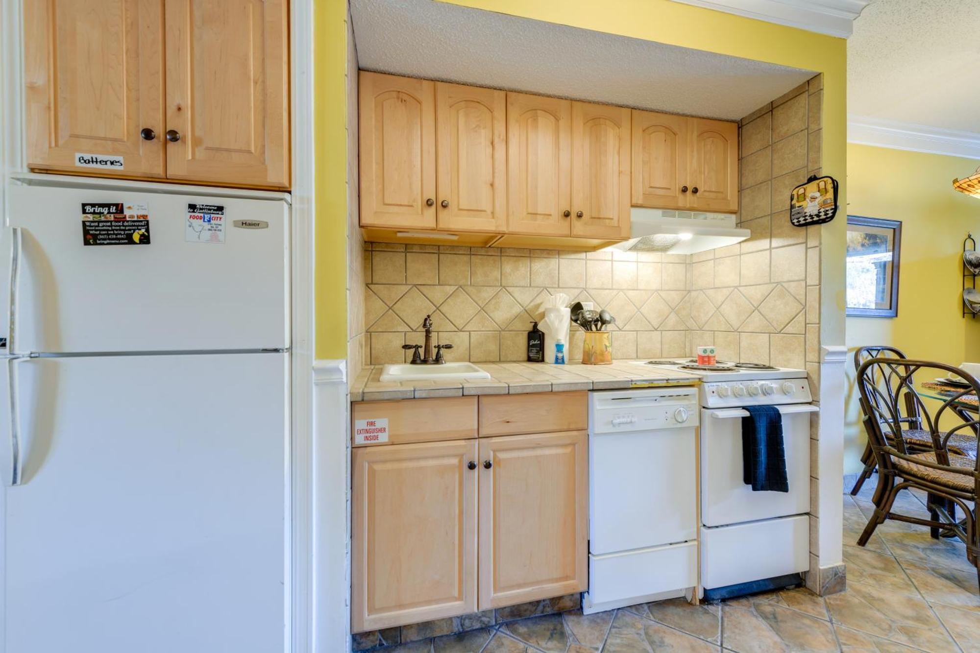Downtown Gatlinburg Condo With Community Pool! מראה חיצוני תמונה